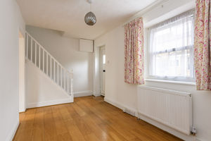 Sitting Room- click for photo gallery